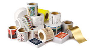 Разнообразие от цветни етикети с бял тонер върху различни медии, материали и повърхности