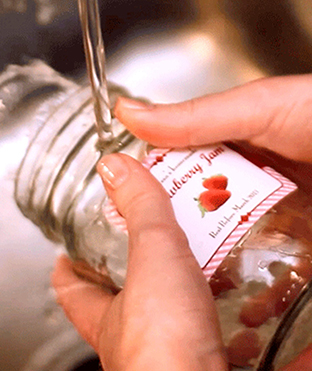 Водоустойчиви цветни етикети с бял тонер