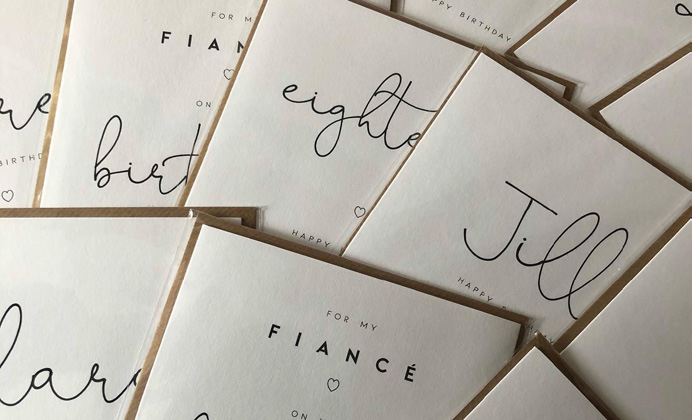 Сватбени картички и покани с индивидуален дизайн. разпечатани с принтер на OKI Pro9542 с бял тонер