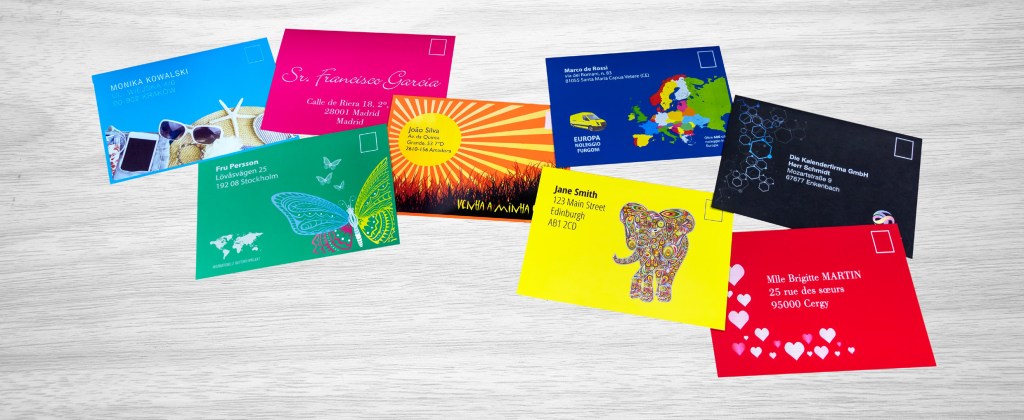 Цветни пликове, разпечатани с принтера на OKI за пликове OKI Pro Series Envelope Printer с 5 цвята